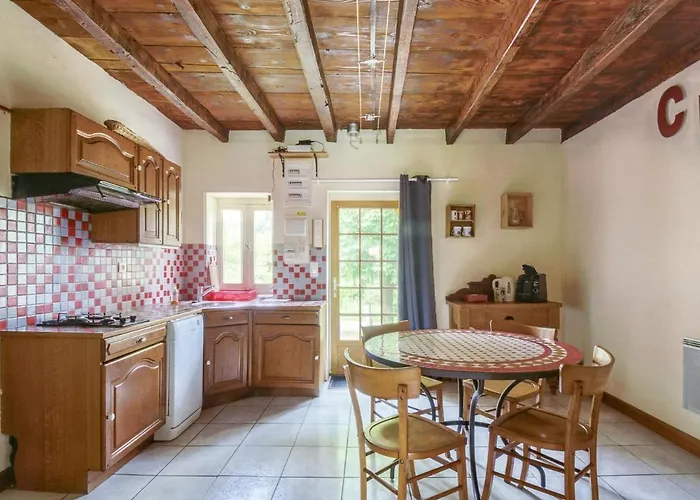 Country House Near Canal Du Nivernais